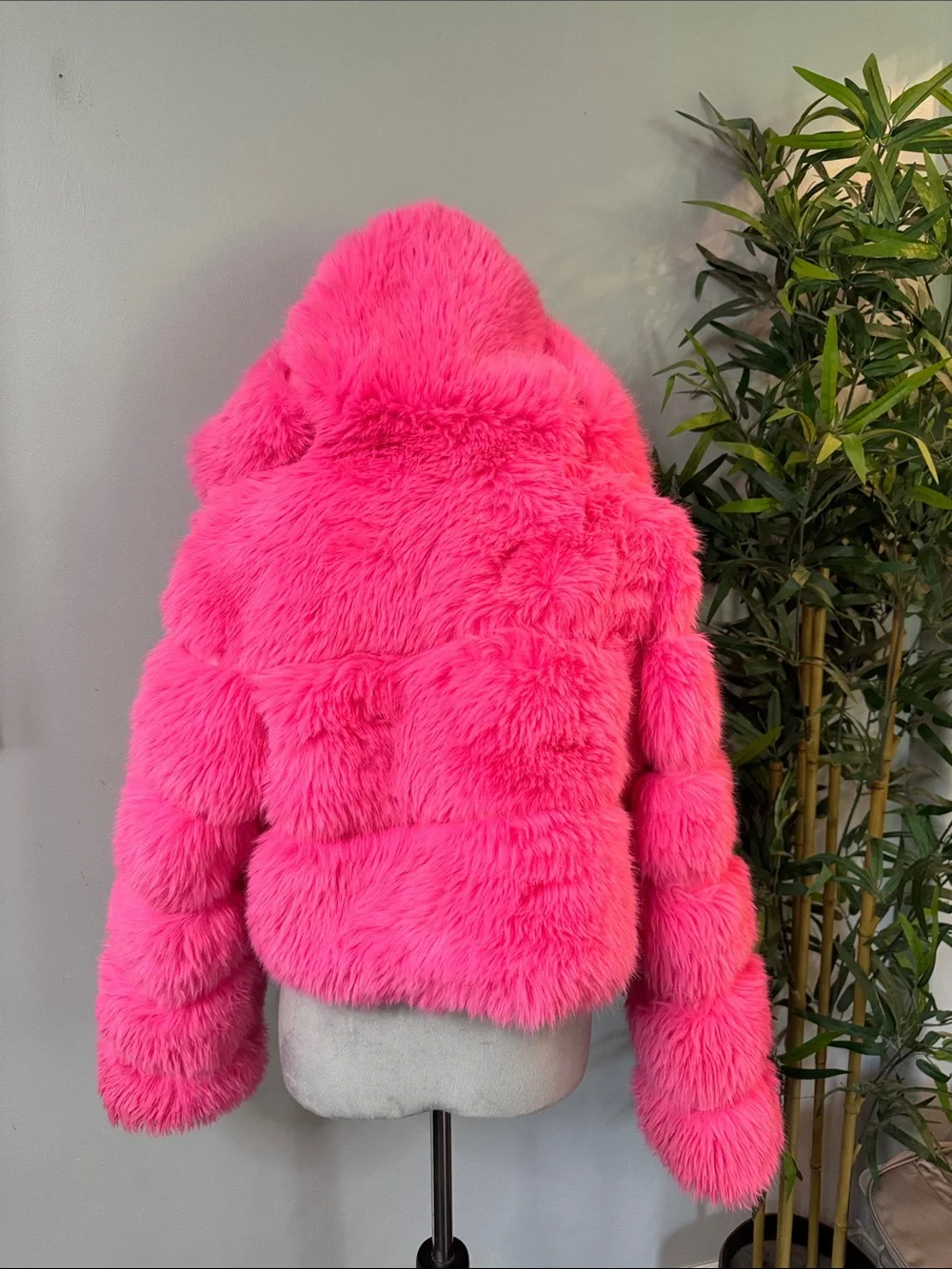 Wowo Hot Pink Faux Fur Hooded cropped teddy Jacket Small